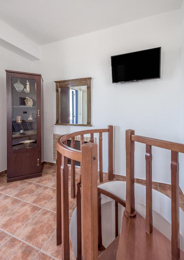 Akitos Maisonette Адамас Экстерьер фото